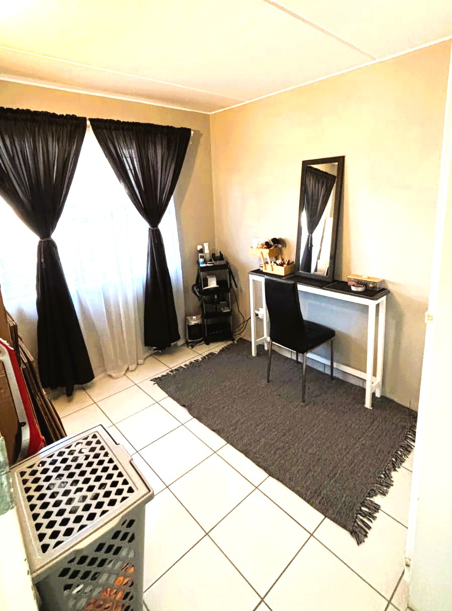 2 Bedroom Property for Sale in Impala Park Gauteng
