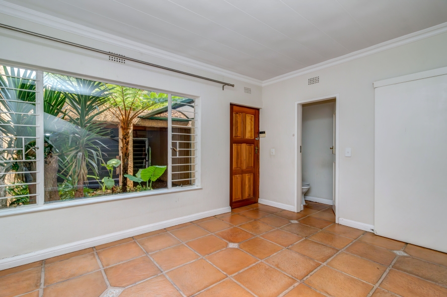 To Let 4 Bedroom Property for Rent in Parkmore Gauteng