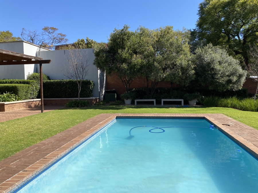 To Let 4 Bedroom Property for Rent in Parkmore Gauteng