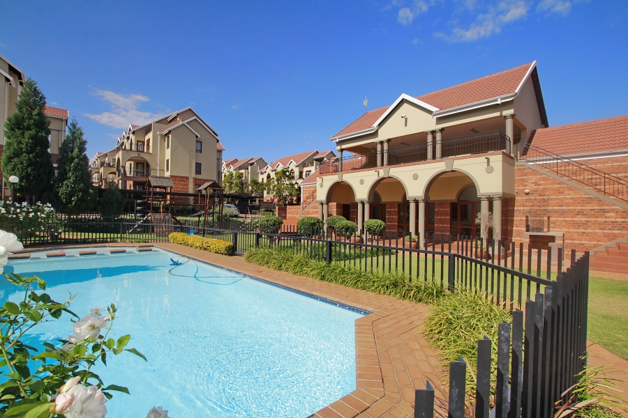 1 Bedroom Property for Sale in Bryanston Gauteng