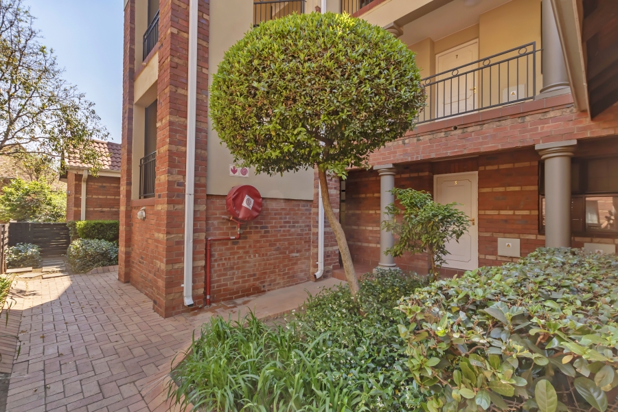 1 Bedroom Property for Sale in Bryanston Gauteng