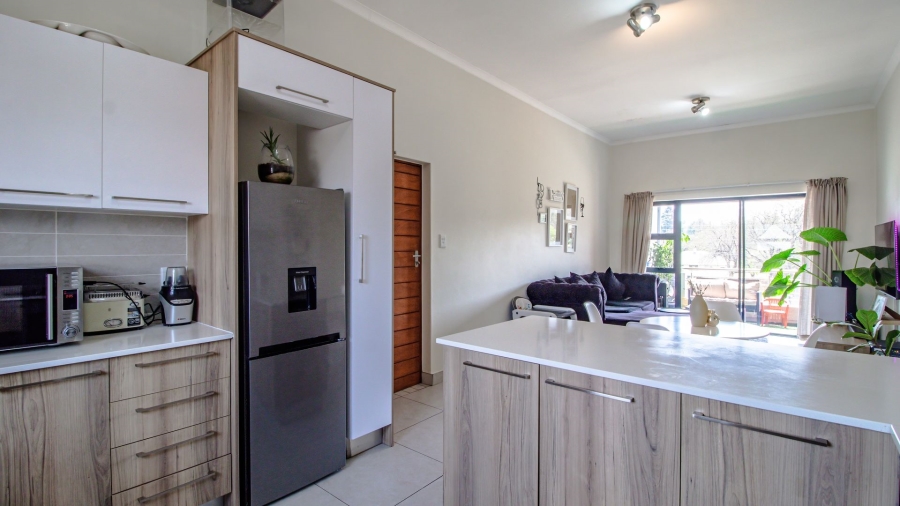 To Let 2 Bedroom Property for Rent in Founders Hill Gauteng