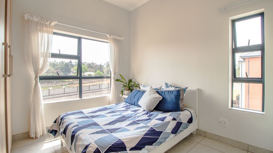 To Let 2 Bedroom Property for Rent in Founders Hill Gauteng