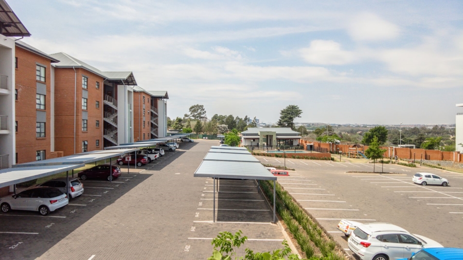 To Let 2 Bedroom Property for Rent in Founders Hill Gauteng