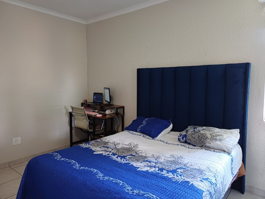 To Let 2 Bedroom Property for Rent in Sunnyridge Gauteng