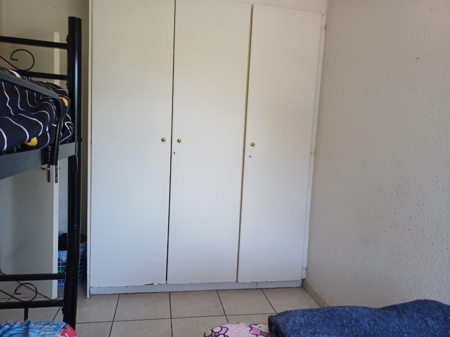 To Let 2 Bedroom Property for Rent in Sunnyridge Gauteng