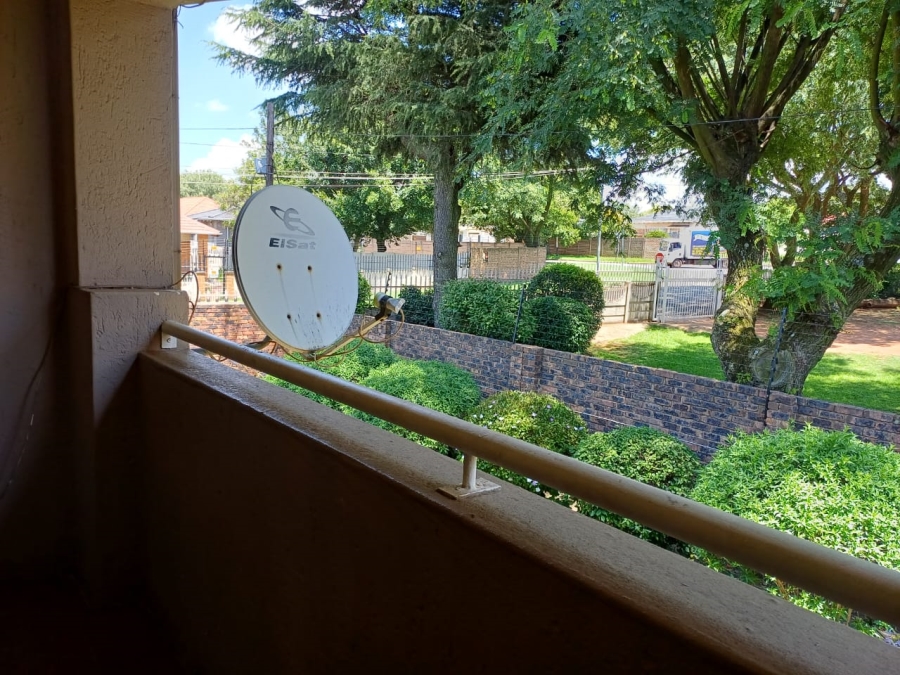 To Let 2 Bedroom Property for Rent in Sunnyridge Gauteng