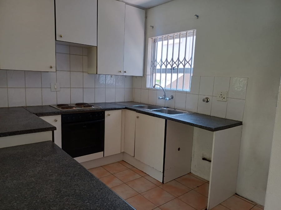 To Let 2 Bedroom Property for Rent in Sunnyridge Gauteng
