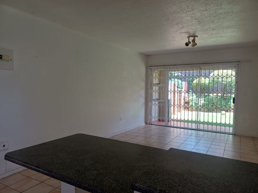 To Let 2 Bedroom Property for Rent in Sunnyridge Gauteng