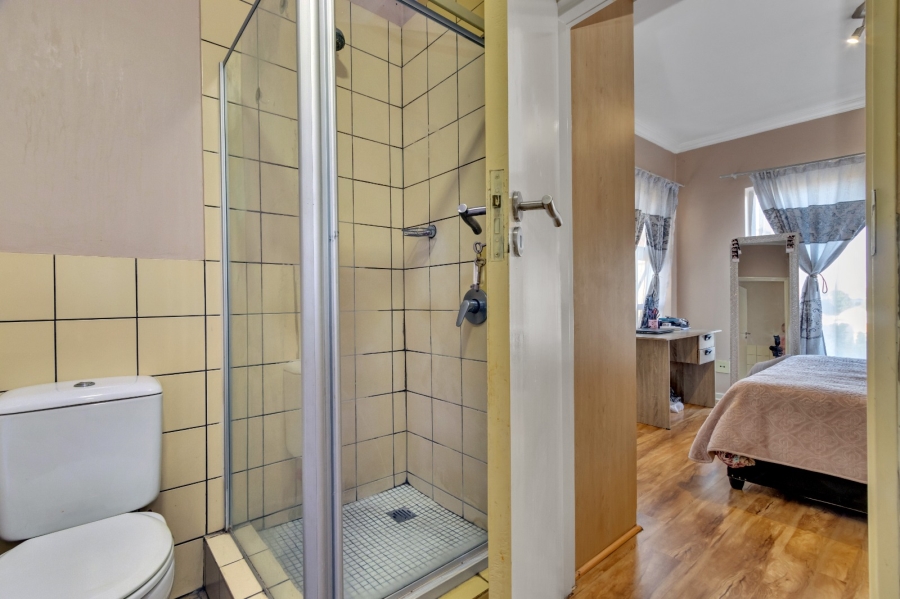 2 Bedroom Property for Sale in Riviera Gauteng