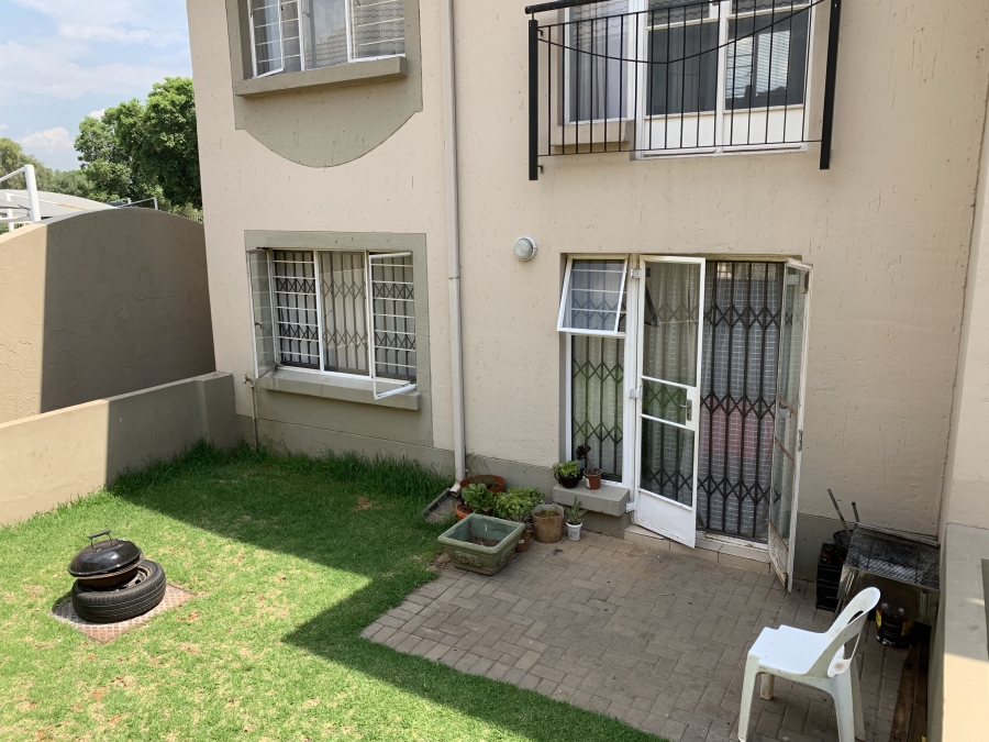 1 Bedroom Property for Sale in Klippoortje Gauteng