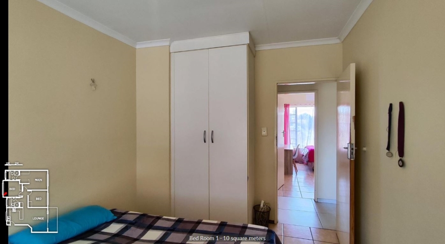3 Bedroom Property for Sale in Sonneveld Gauteng