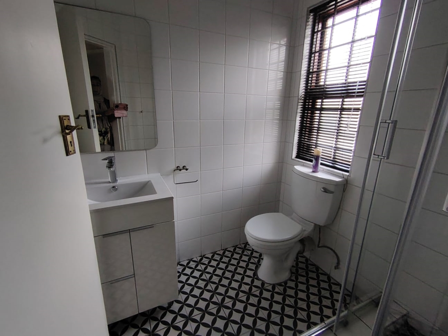 3 Bedroom Property for Sale in Lakefield Gauteng