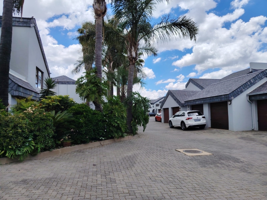 3 Bedroom Property for Sale in Lakefield Gauteng