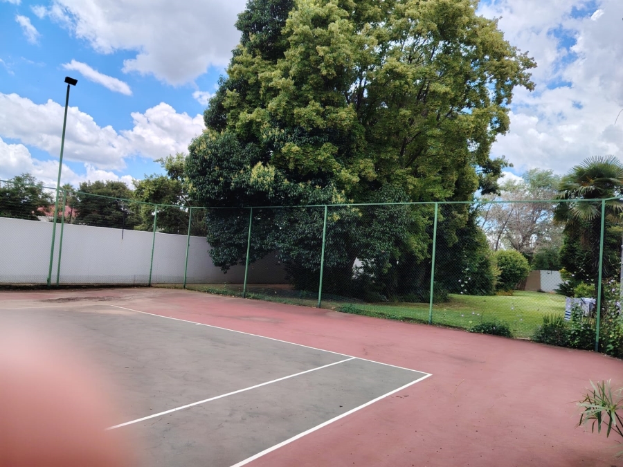 3 Bedroom Property for Sale in Lakefield Gauteng