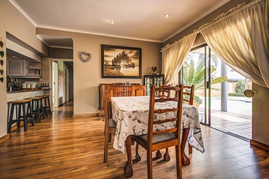 4 Bedroom Property for Sale in Glen Marais Gauteng