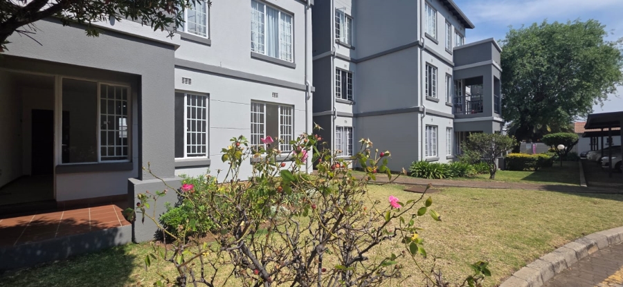 2 Bedroom Property for Sale in Eden Glen Gauteng