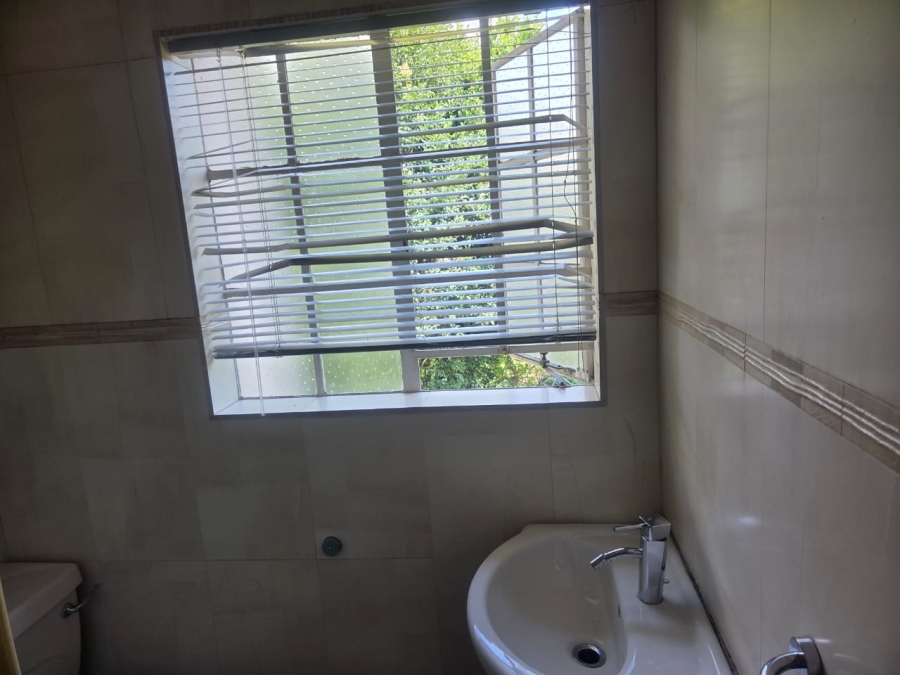 2 Bedroom Property for Sale in Sandown Gauteng