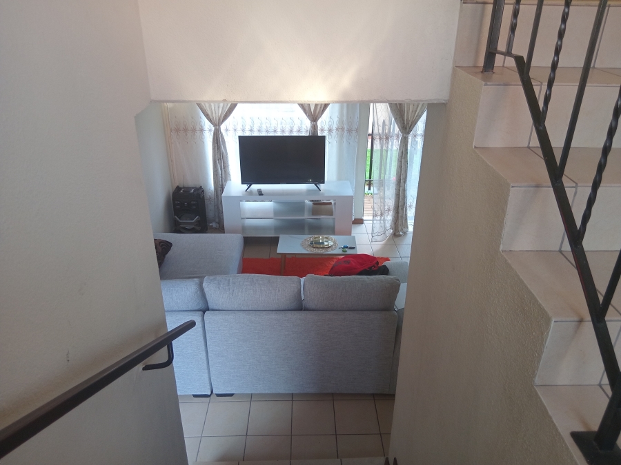 2 Bedroom Property for Sale in Edleen Gauteng