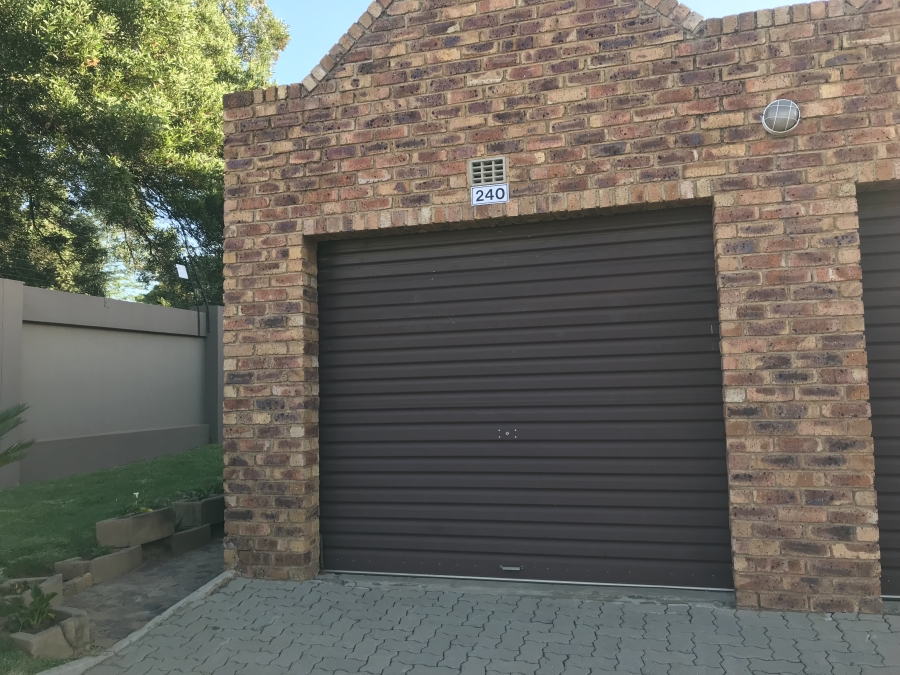 2 Bedroom Property for Sale in Sonneveld Gauteng