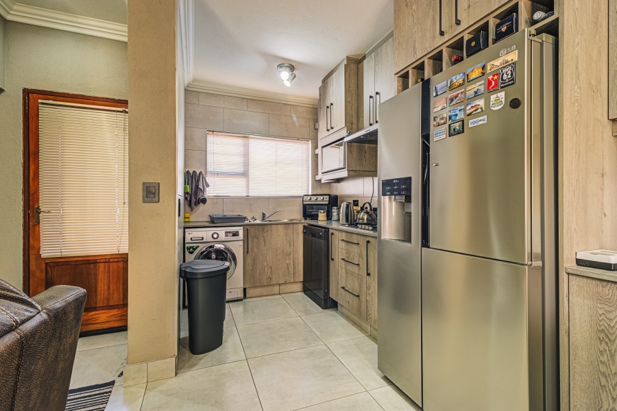 To Let 2 Bedroom Property for Rent in Bartlett Gauteng