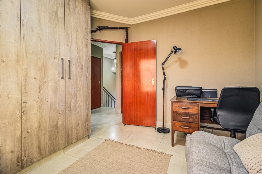 To Let 2 Bedroom Property for Rent in Bartlett Gauteng