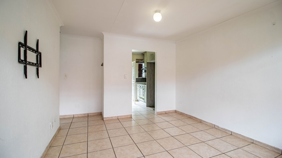 2 Bedroom Property for Sale in Lombardy West Gauteng