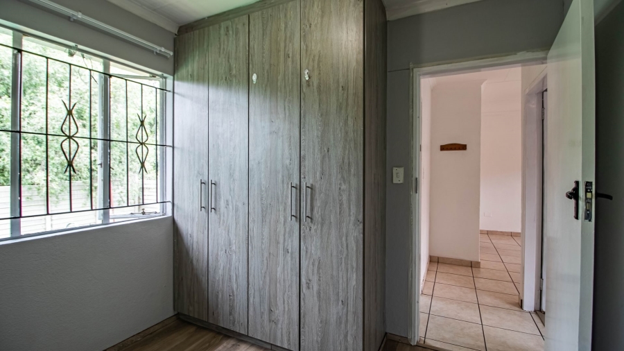 2 Bedroom Property for Sale in Lombardy West Gauteng