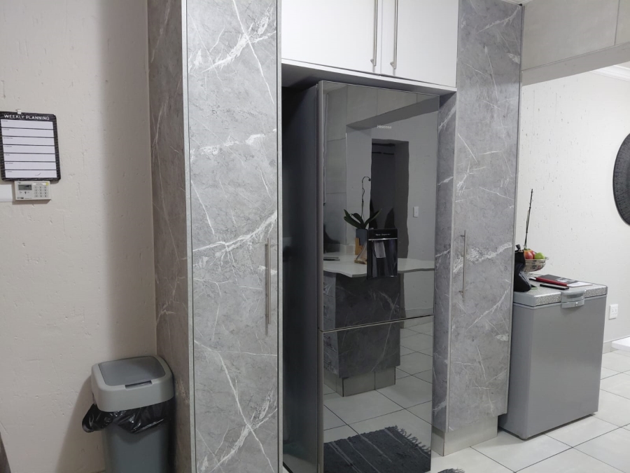 3 Bedroom Property for Sale in Helderwyk Gauteng