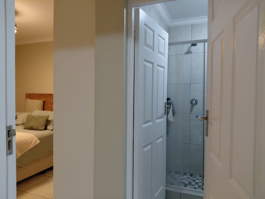 3 Bedroom Property for Sale in Helderwyk Gauteng