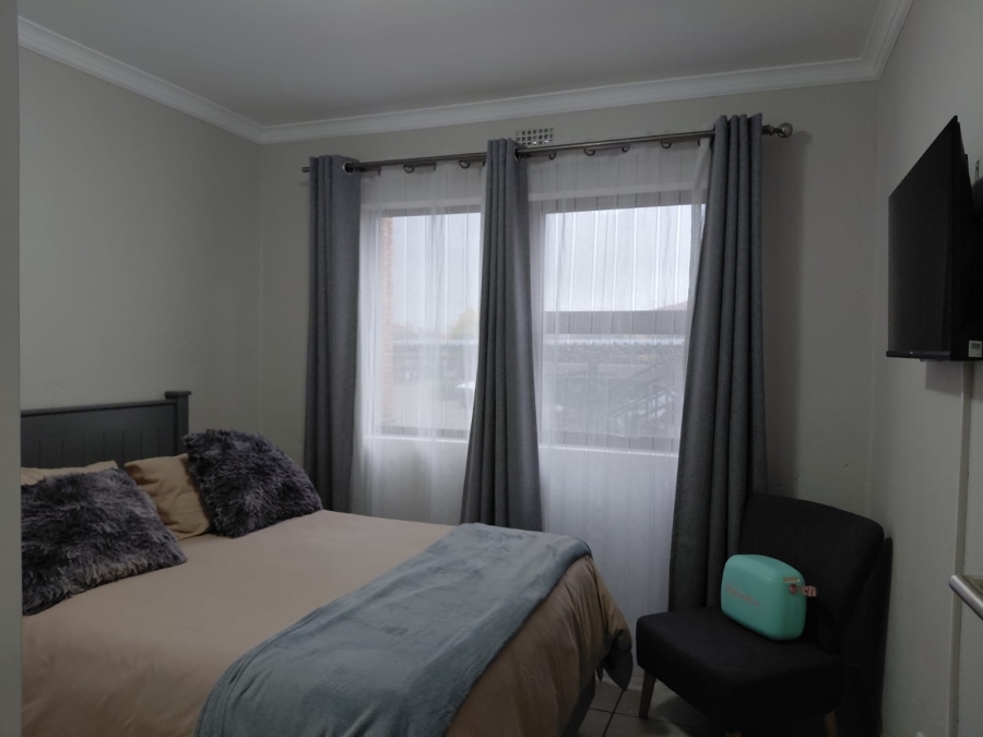 3 Bedroom Property for Sale in Helderwyk Gauteng