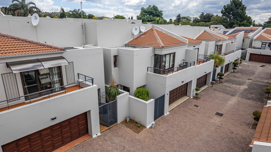 3 Bedroom Property for Sale in Bedfordview Gauteng