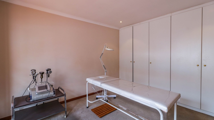 3 Bedroom Property for Sale in Bedfordview Gauteng