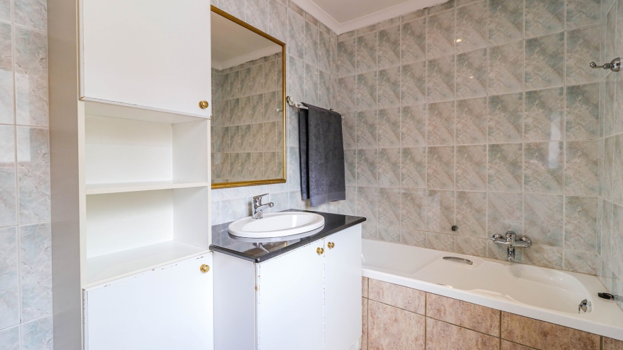 3 Bedroom Property for Sale in Bedfordview Gauteng