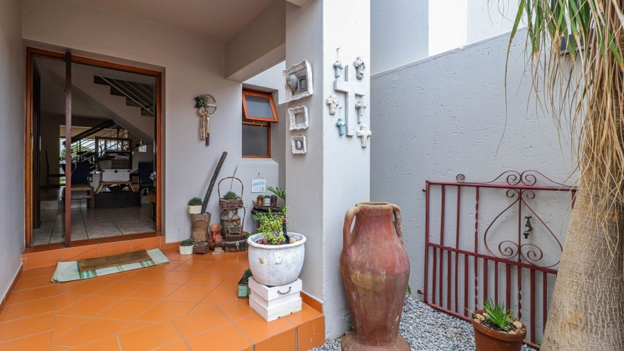 3 Bedroom Property for Sale in Bedfordview Gauteng