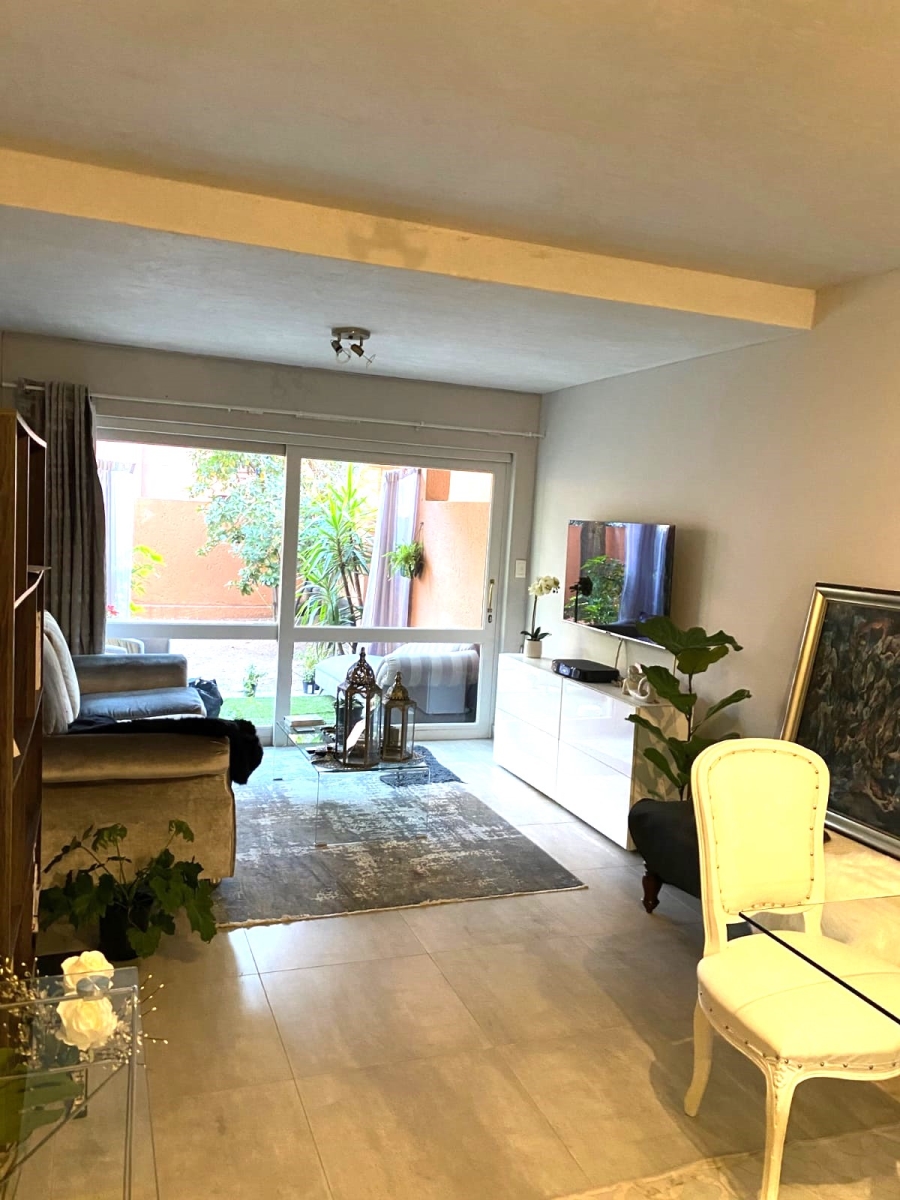 2 Bedroom Property for Sale in Sunninghill Gauteng