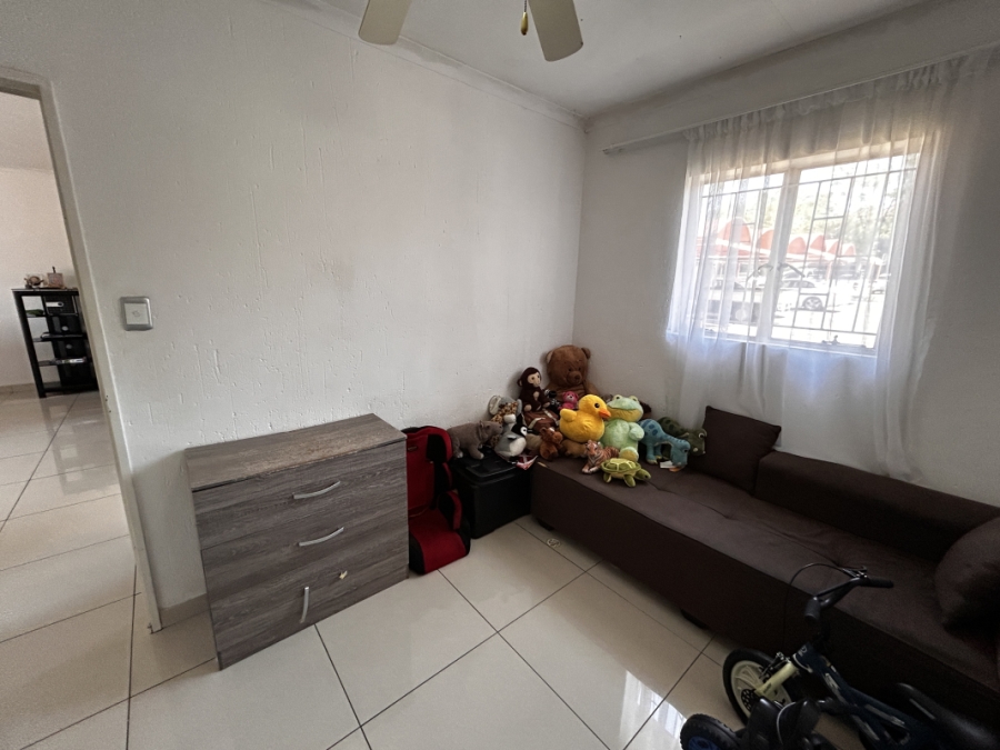 2 Bedroom Property for Sale in Greenstone Hill Gauteng