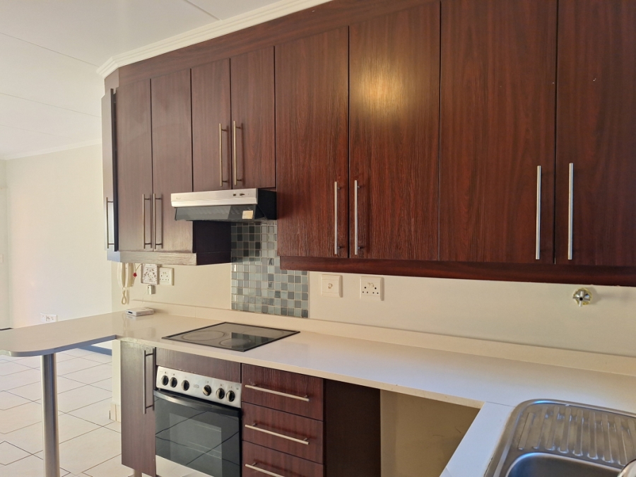 2 Bedroom Property for Sale in Greenstone Hill Gauteng