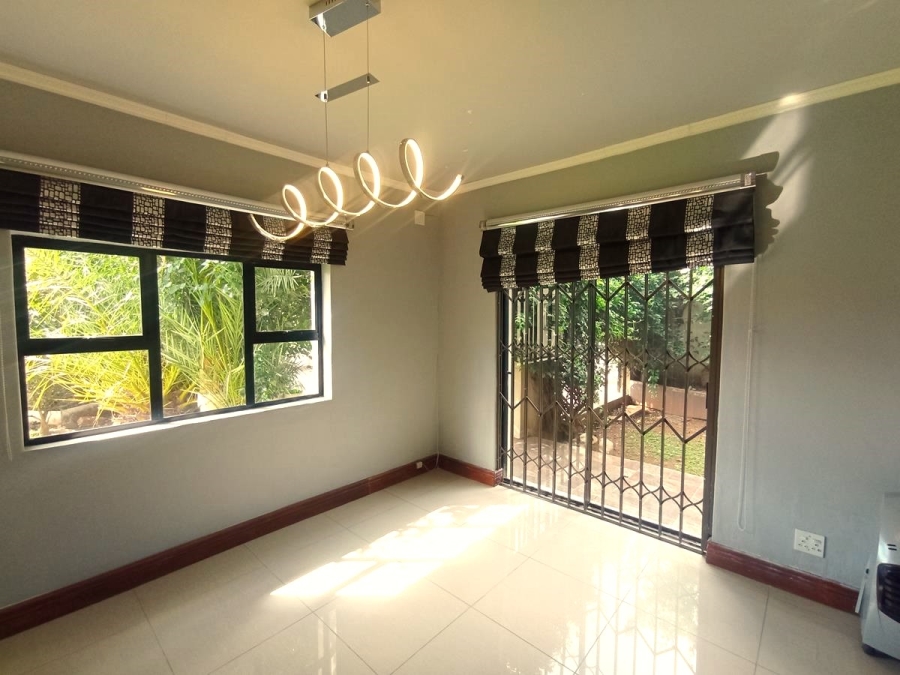 3 Bedroom Property for Sale in Robertsham Gauteng