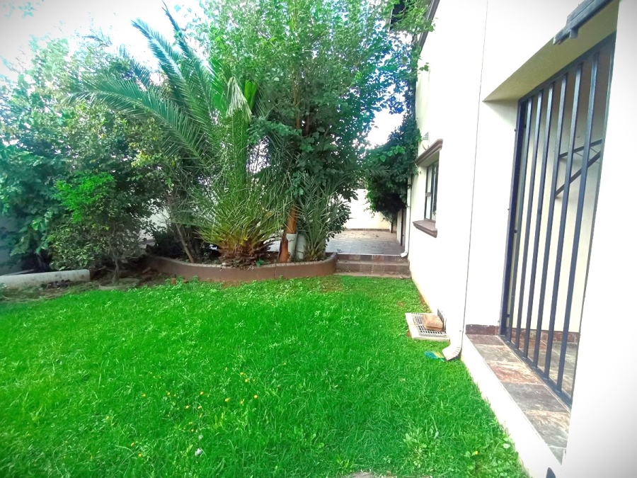 3 Bedroom Property for Sale in Robertsham Gauteng