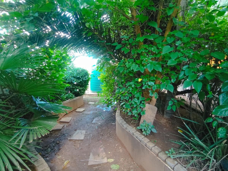 3 Bedroom Property for Sale in Robertsham Gauteng