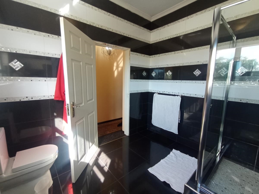 3 Bedroom Property for Sale in Robertsham Gauteng