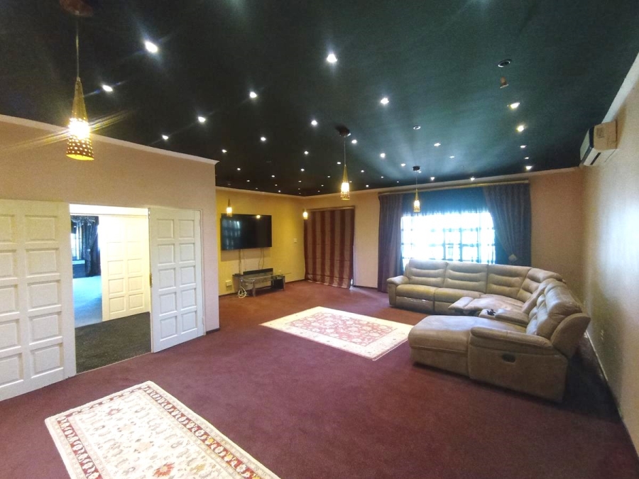 3 Bedroom Property for Sale in Robertsham Gauteng