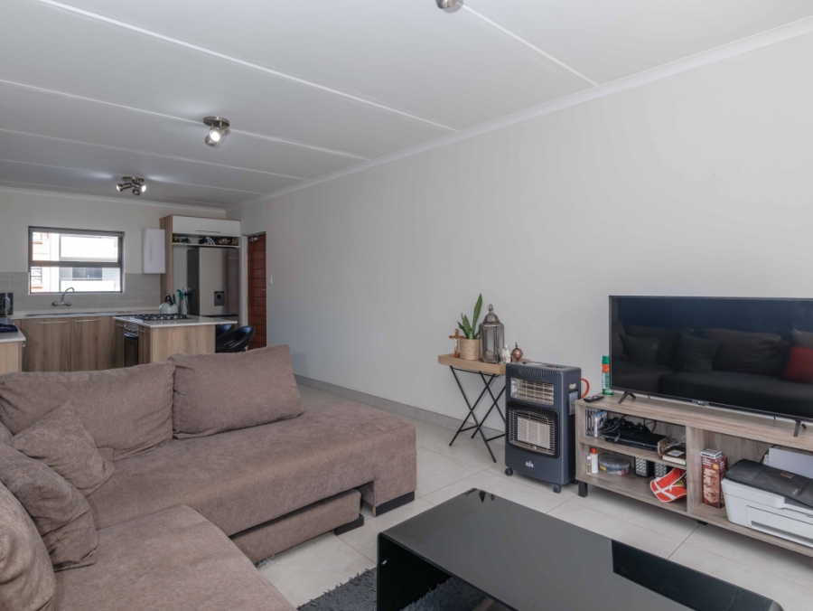 2 Bedroom Property for Sale in Founders Hill Gauteng