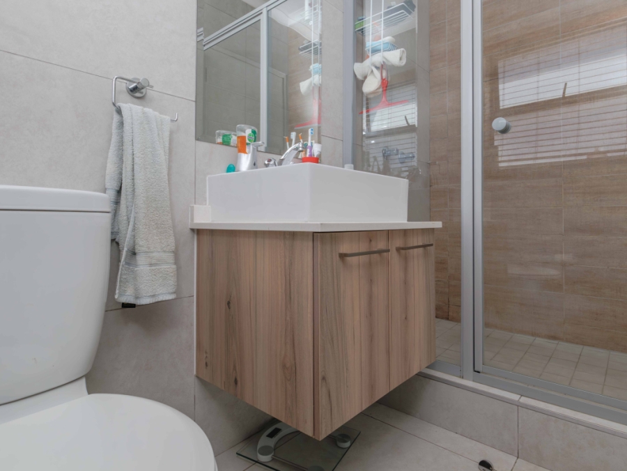 2 Bedroom Property for Sale in Founders Hill Gauteng