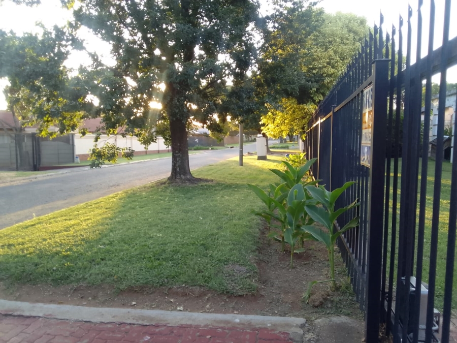 3 Bedroom Property for Sale in Beyers Park Gauteng