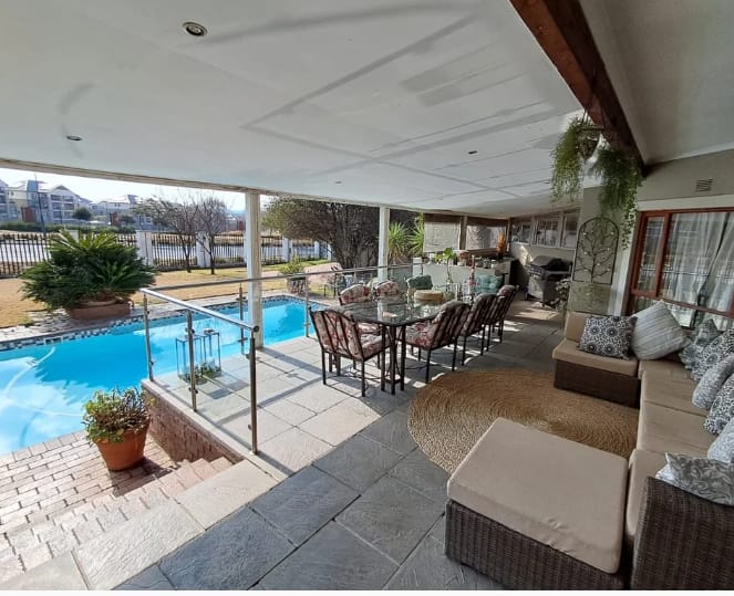 To Let 2 Bedroom Property for Rent in Morningside Gauteng