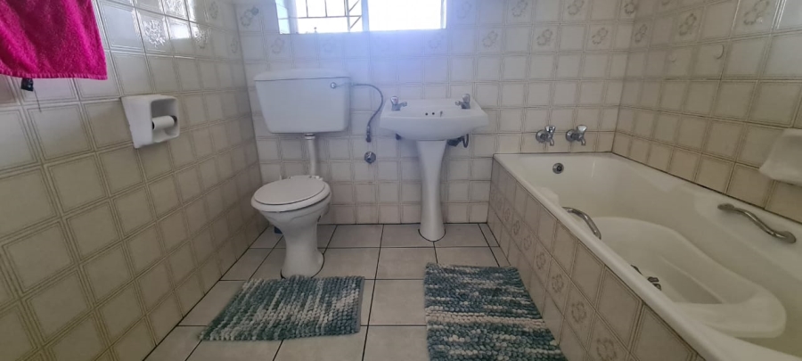4 Bedroom Property for Sale in Impala Park Gauteng