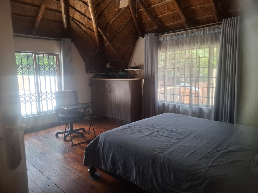 5 Bedroom Property for Sale in Buccleuch Gauteng