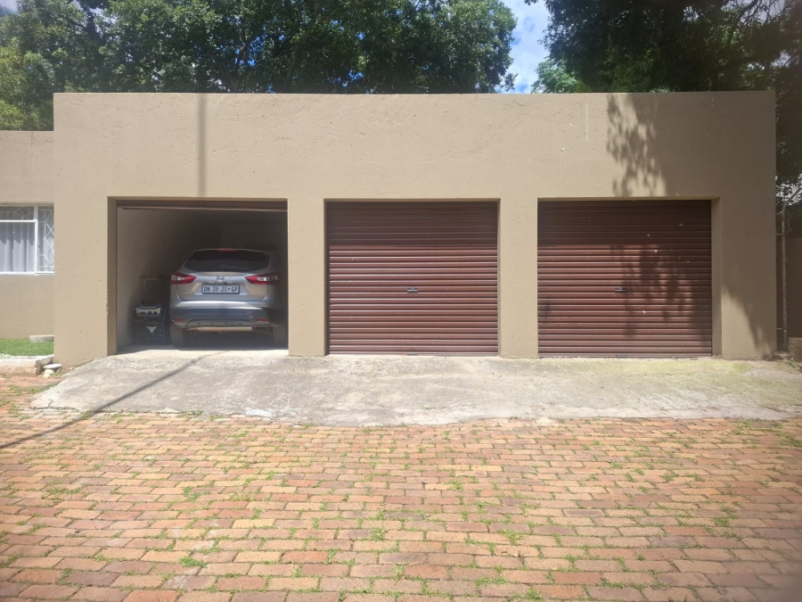 5 Bedroom Property for Sale in Buccleuch Gauteng